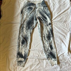 Lululemon sweatpant joggers. Tie dye print steel blue/grey and white.
